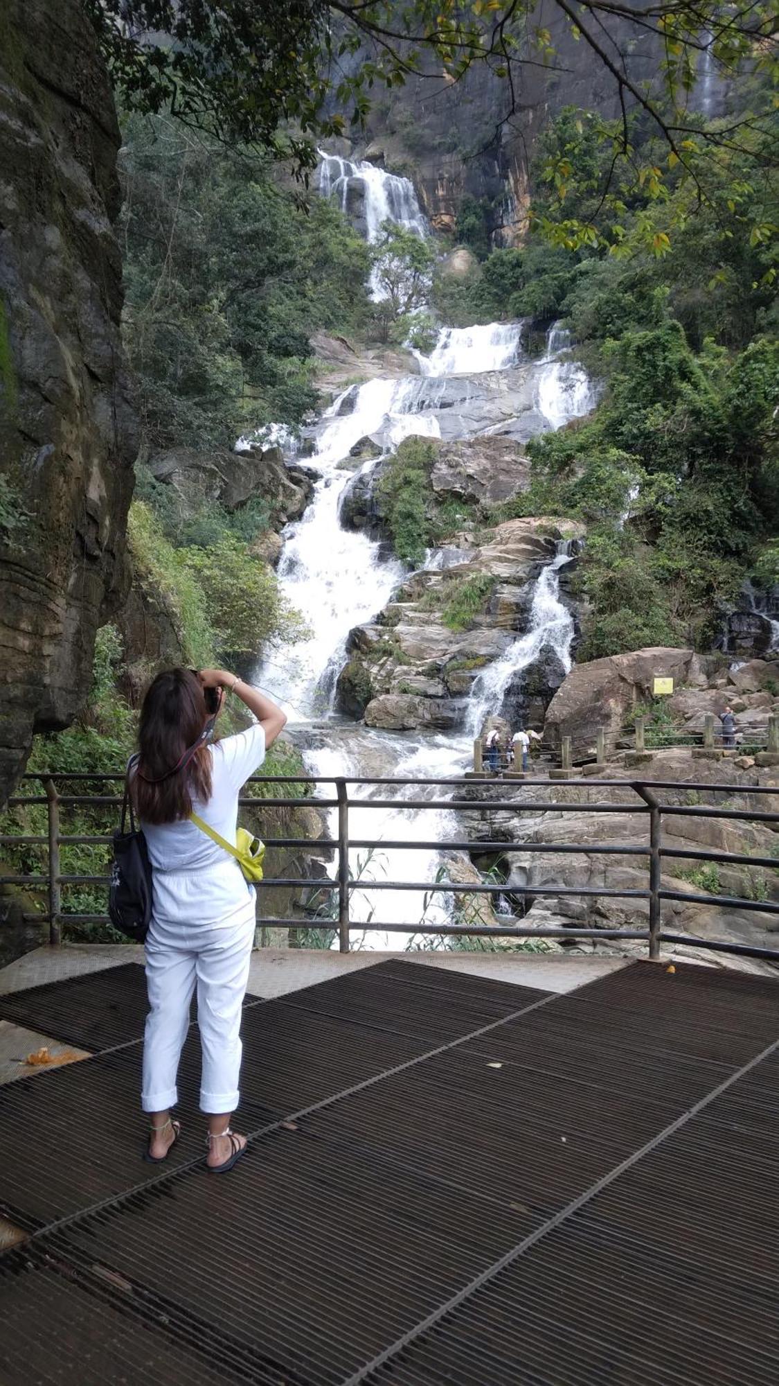 Helly Mount Inn Ella Luaran gambar